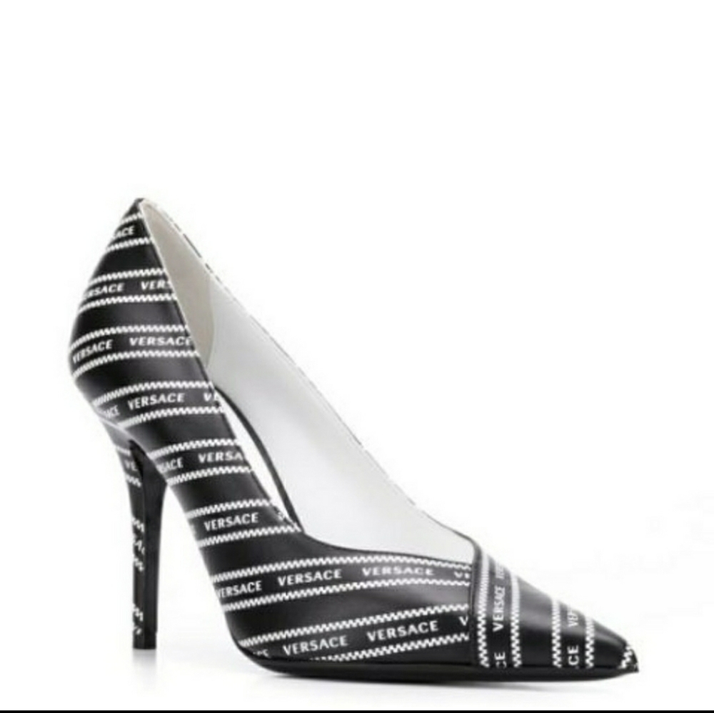 Versace Logo-Print Leather Pumps